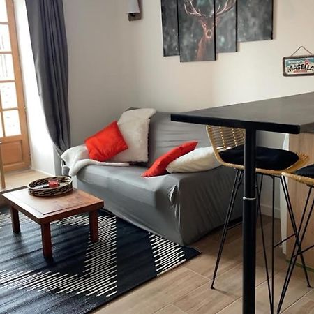 Appartement Avec Chambre Ouverte Bourg-Madame Dış mekan fotoğraf