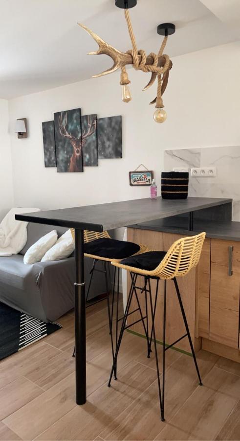 Appartement Avec Chambre Ouverte Bourg-Madame Dış mekan fotoğraf